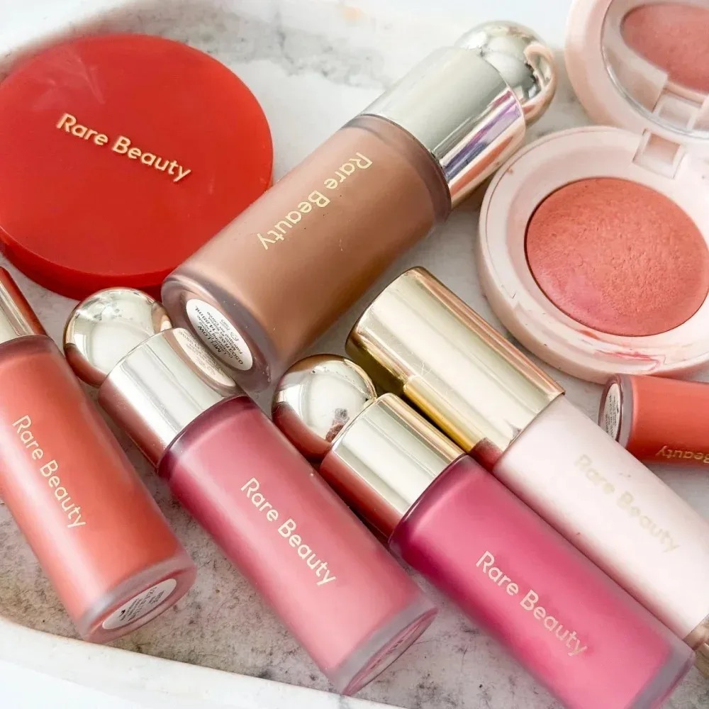 Rare Beauty Lip Gloss Liquid B - Beauty Makeup Looks recension och pris